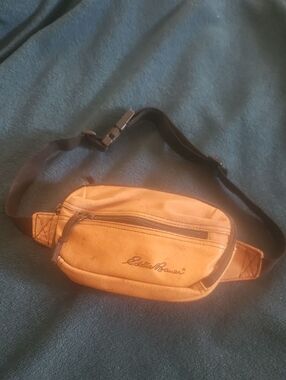 Vintage Eddie Bauer Leather Fanny Pack